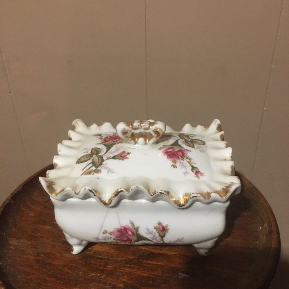 Tilso trinket box Made in Japan hand painted Tilso beautiful fine china trinket
